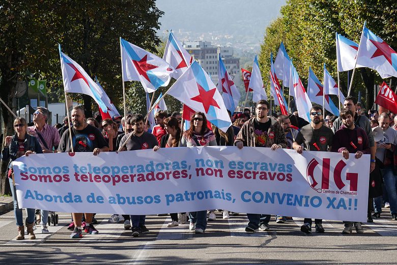 2016 10 06 ManifaFolgaConveniosCentrosChamadasVigo06.jpg